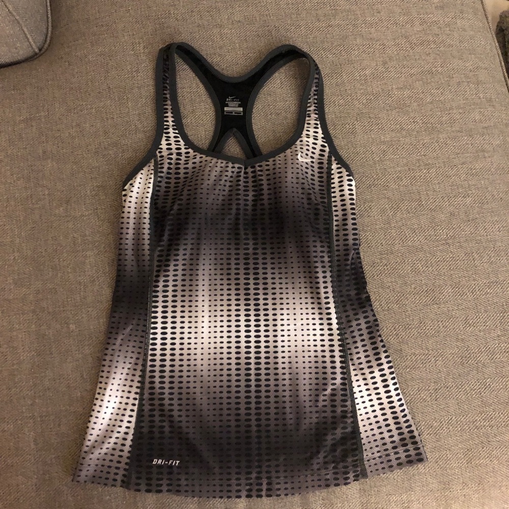 Work out tops